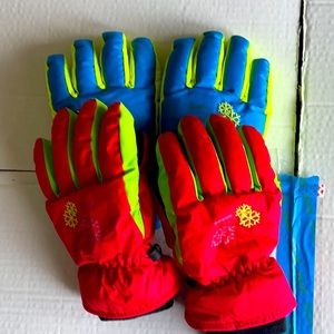 Toddler snow gloves